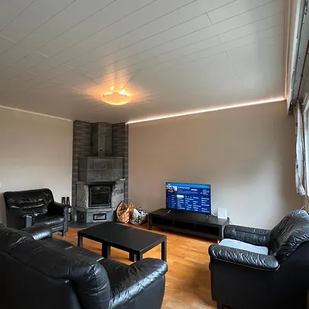 3 Bedrooms House With Garden Apartman